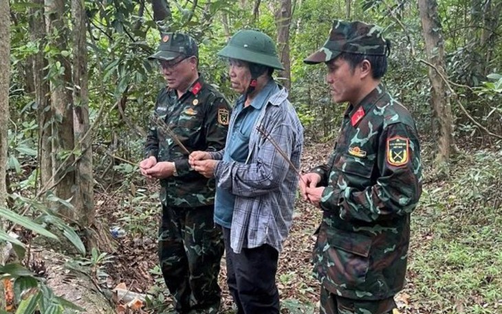Khảo sát mộ liệt sĩ tại Đà Nẵng