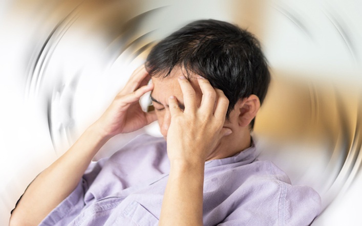 Rối loạn tiền đình ở người cao tuổi có nguy hiểm?- Ảnh 3.