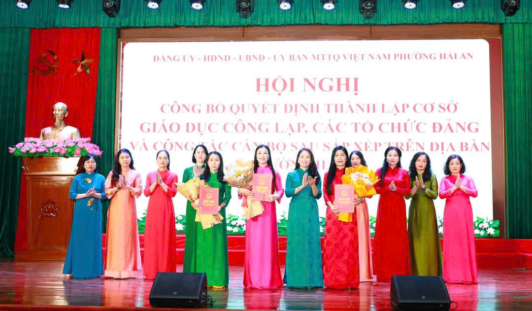 sap-xep-truong-hoc-17872356274282042215845 Các xã, phường ở Hải Phòng sắp xếp lại trường học- Ảnh 1.