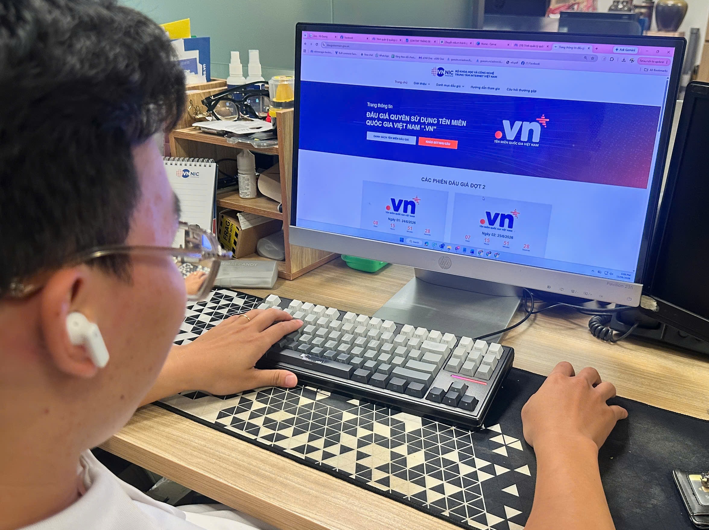 ten-mien-quoc-gia-bi-huy-1787194986685909392365 Bộ Khoa học và Công nghệ hủy đấu giá 3 tên miền ".vn" - Ảnh 1.
