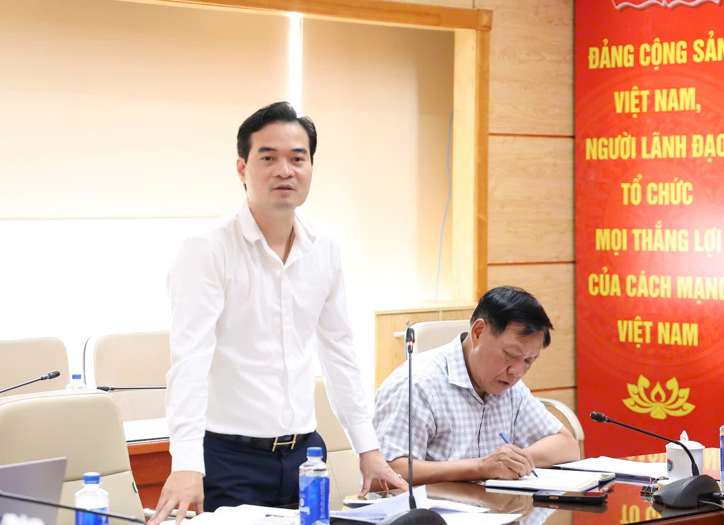 thinh-1248-1786709191527868758520 Bộ trưởng Đào Hồng Lan: Sửa Luật An toàn thực phẩm phải đáp ứng yêu cầu thực tiễn, bảo vệ sức khỏe người dân- Ảnh 5.