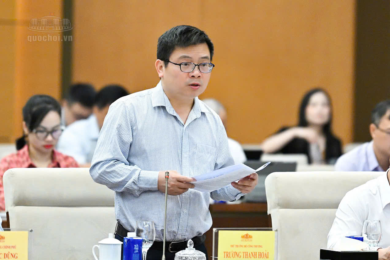 thu-truong-17878153496061887914936 Đề xuất sửa 4 luật, tháo gỡ nhiều điểm nghẽn trong hoạt động thương mại - Ảnh 2.
