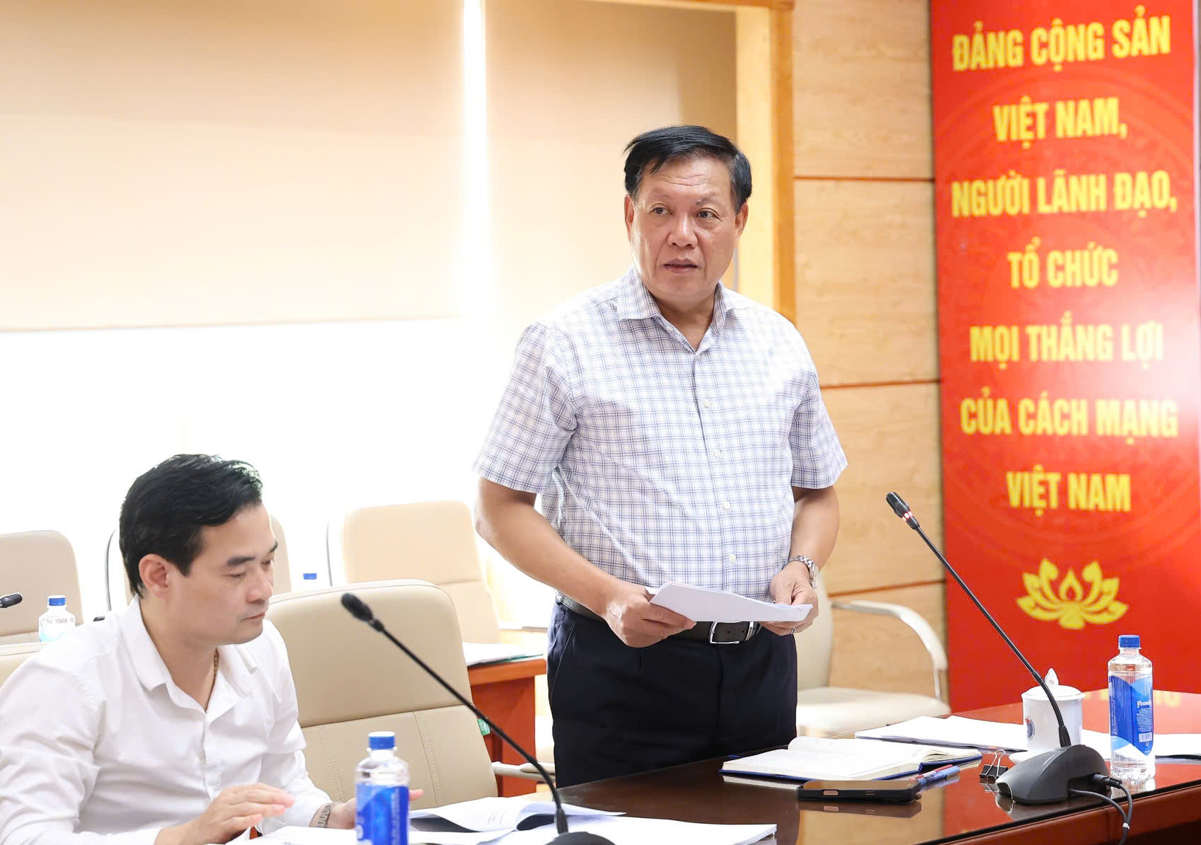 thu-truong-dxt-148-1786709191545742350141 Bộ trưởng Đào Hồng Lan: Sửa Luật An toàn thực phẩm phải đáp ứng yêu cầu thực tiễn, bảo vệ sức khỏe người dân- Ảnh 2.
