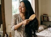 Khám Phá Nguyên Nhân Rụng Tóc Ở Phụ Nữ Trên 50 Tuổi
