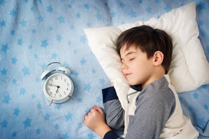 Giấc Ngủ và Chiều Cao: Những Sai Lầm Thường Gặp Đối Với Trẻ Em