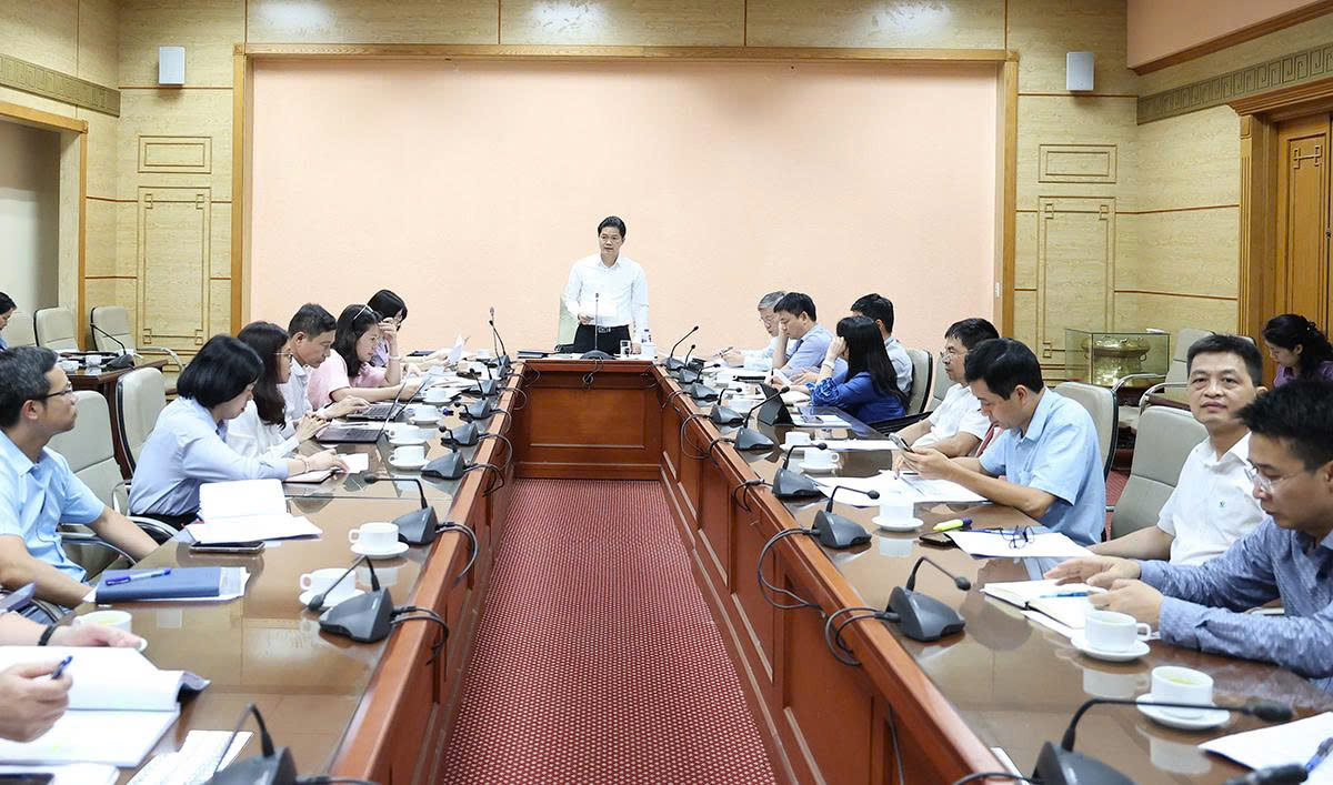 Bộ Y tế Kêu Gọi Mở Rộng Quyền Lợi Bảo Hiểm Y Tế Để Cải Thiện Chăm Sóc Sức Khỏe Nhân Dân