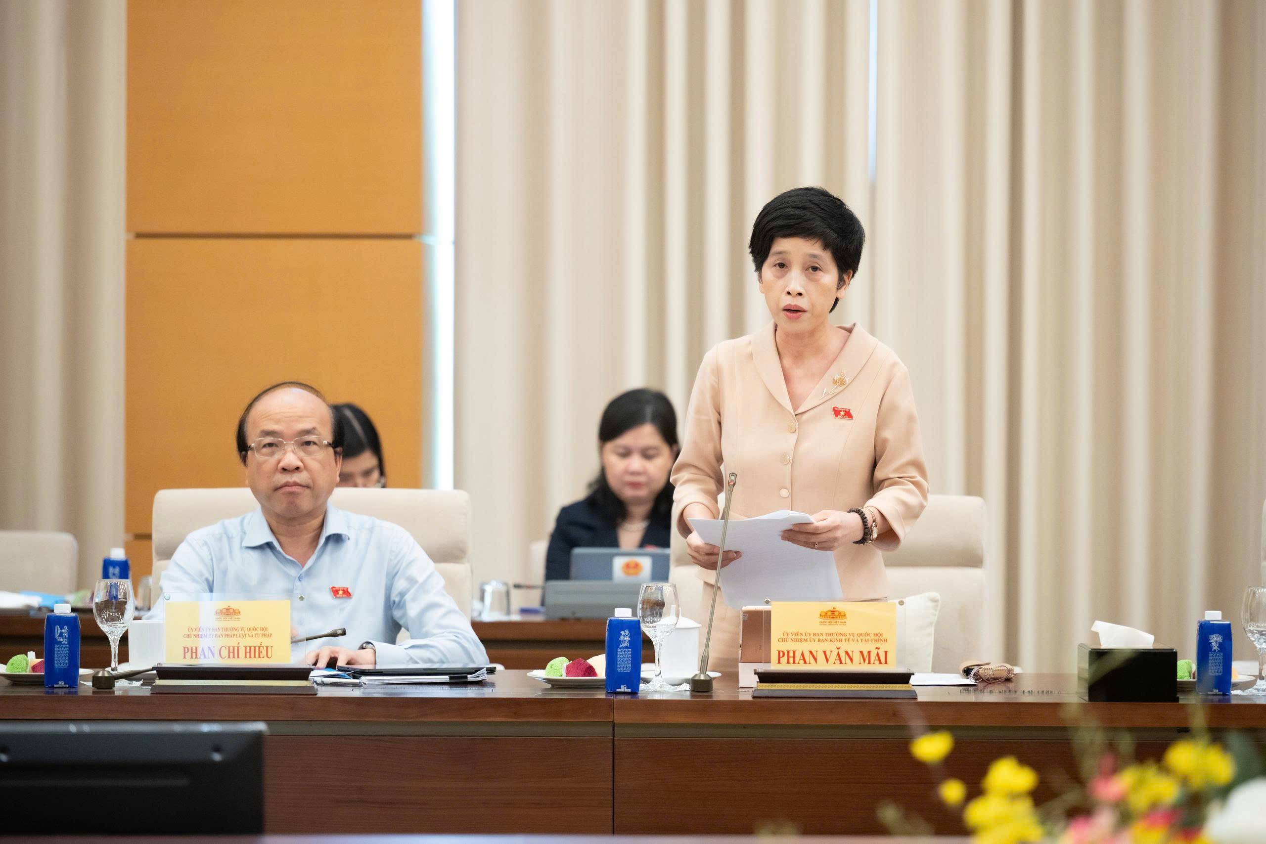 ubkt-178722369033045976407 Hỗ trợ giảm thuế cho doanh nghiệp nhỏ - Ảnh 3.