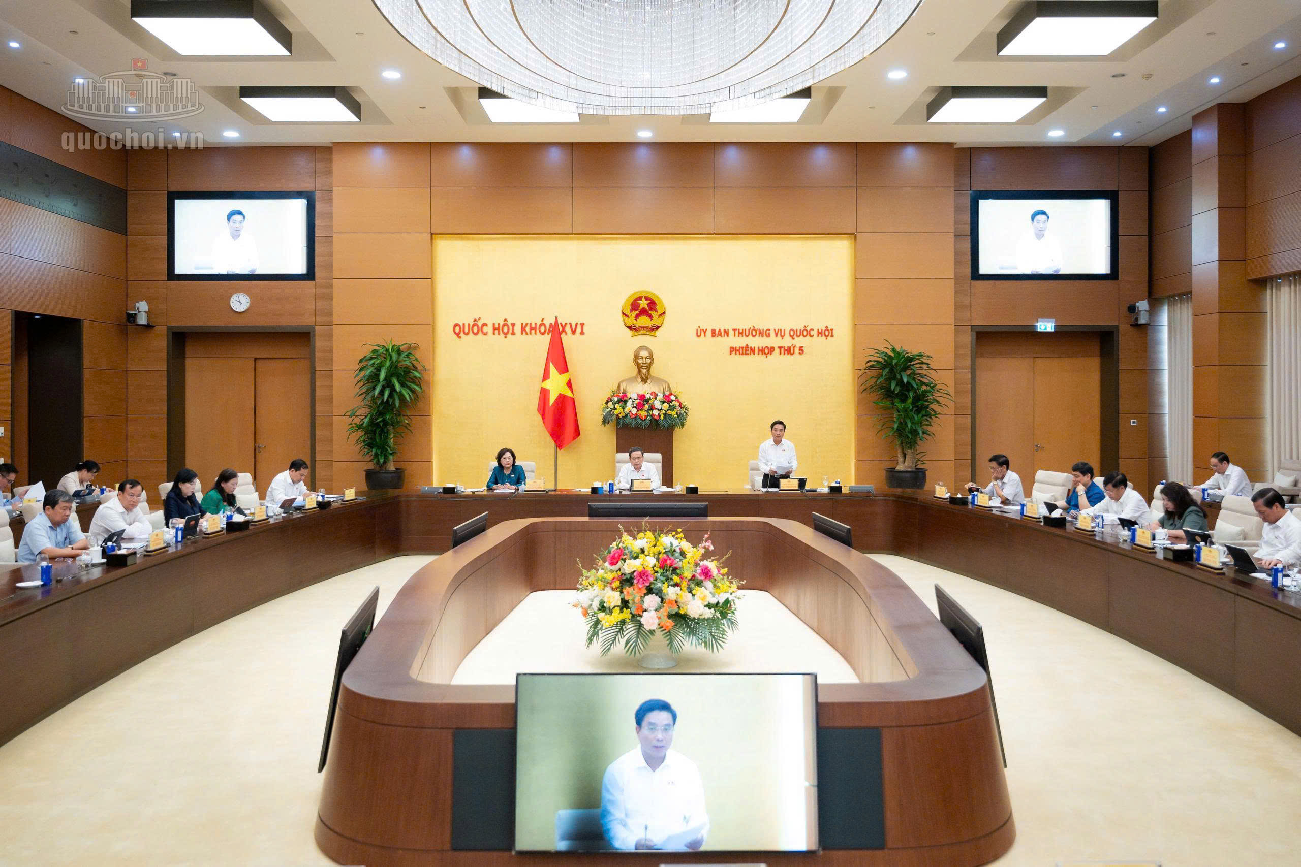 ubtvqh-17880475216381033437968 Diễn Biến Quan Trọng Tại Phiên Họp Thứ 6 Của UBTVQH - Ảnh 1.