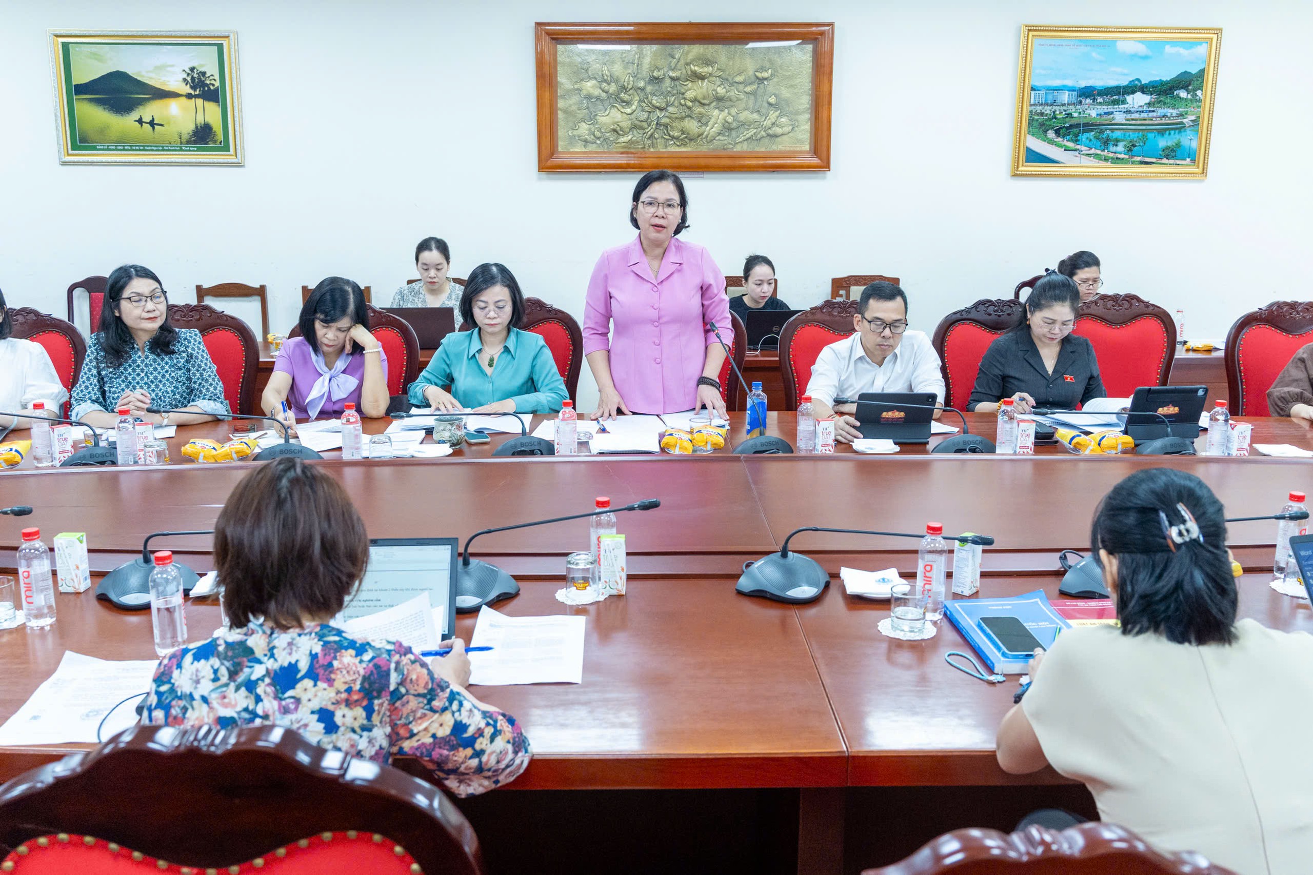 Cần Có Chương Trình Bảo Vệ An Toàn Tinh Thần Trong Môi Trường Lao Động