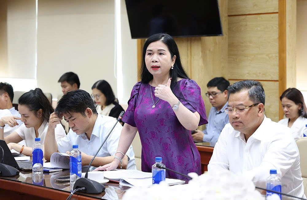 uhct-1333-17865876162951376030405 Thứ trưởng Thường trực Vũ Mạnh Hà: Đưa y học cổ truyền từ bảo tồn theo kinh nghiệm sang phát triển có chiến lược- Ảnh 4.