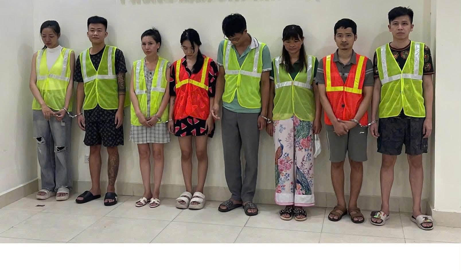 unnamed-24-17878218851541454648125 Người phụ nữ 36 tuổi cầm đầu đường dây đưa ma túy vào đầu Pod- Ảnh 1.