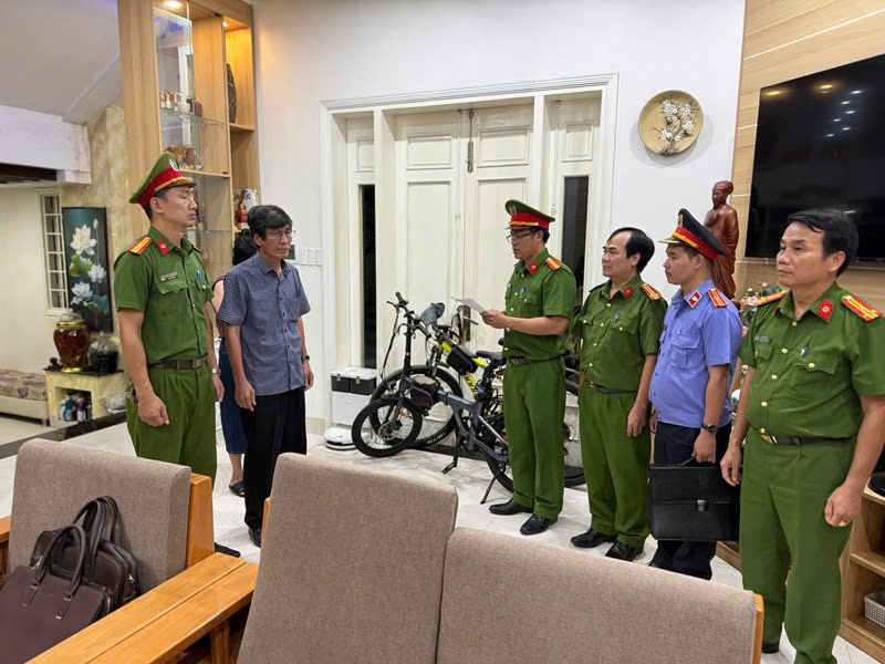 Khởi tố giám đốc ban quản lý dự án ở Huế Khởi tố giám đốc ban quản lý dự án ở Huế