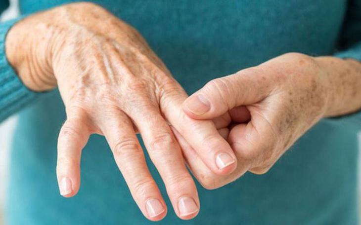 5 cách tăng sức mạnh cho đôi chân yếu, giúp đi lại vững vàng và giảm nguy cơ té ngã - Ảnh 3.