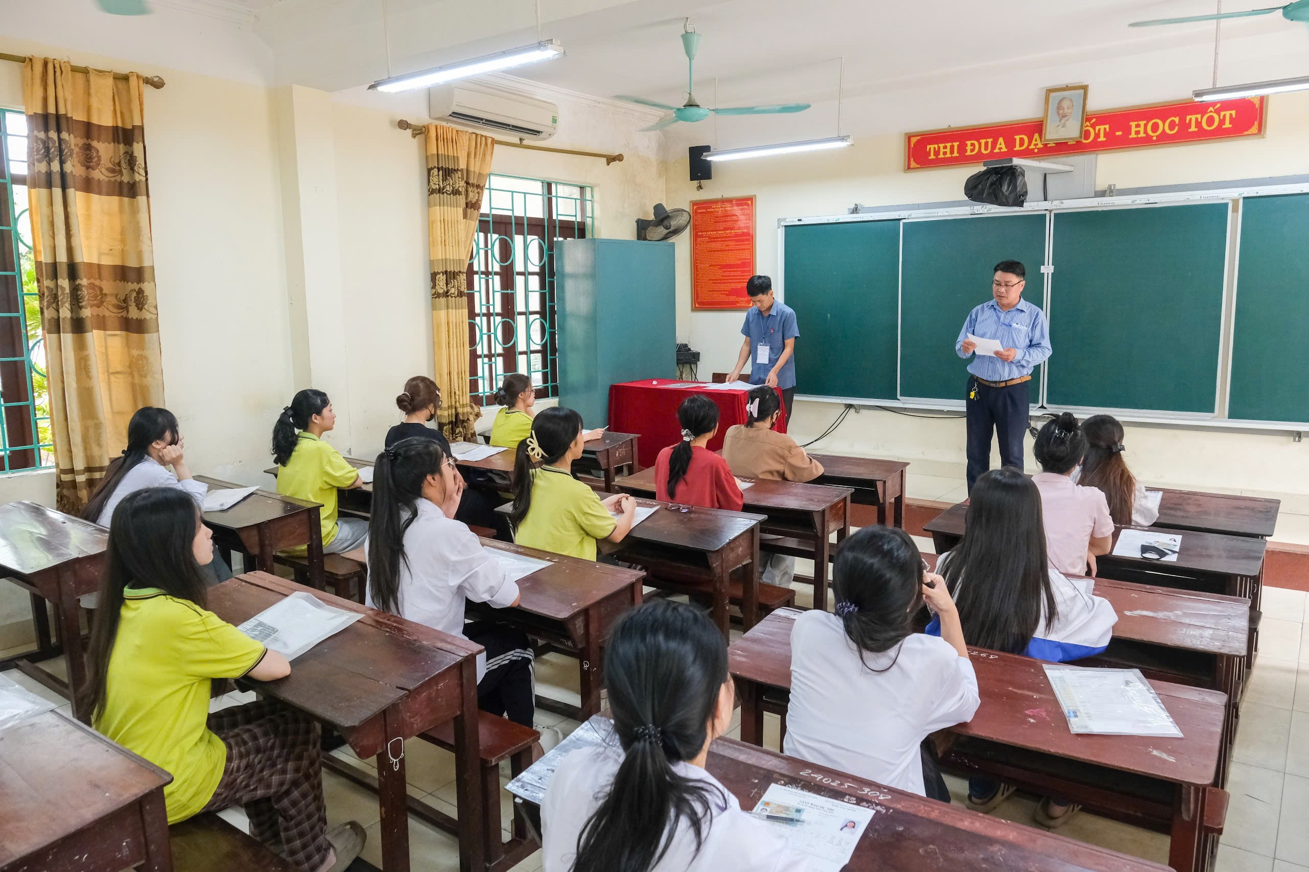 z7921444413026aca707e2a5560cccaeef5aae9b91d7bf-1785576220062239467591 30% thí sinh xuất sắc có cơ hội nhận học bổng Chính phủ trước khi nhập học- Ảnh 1.