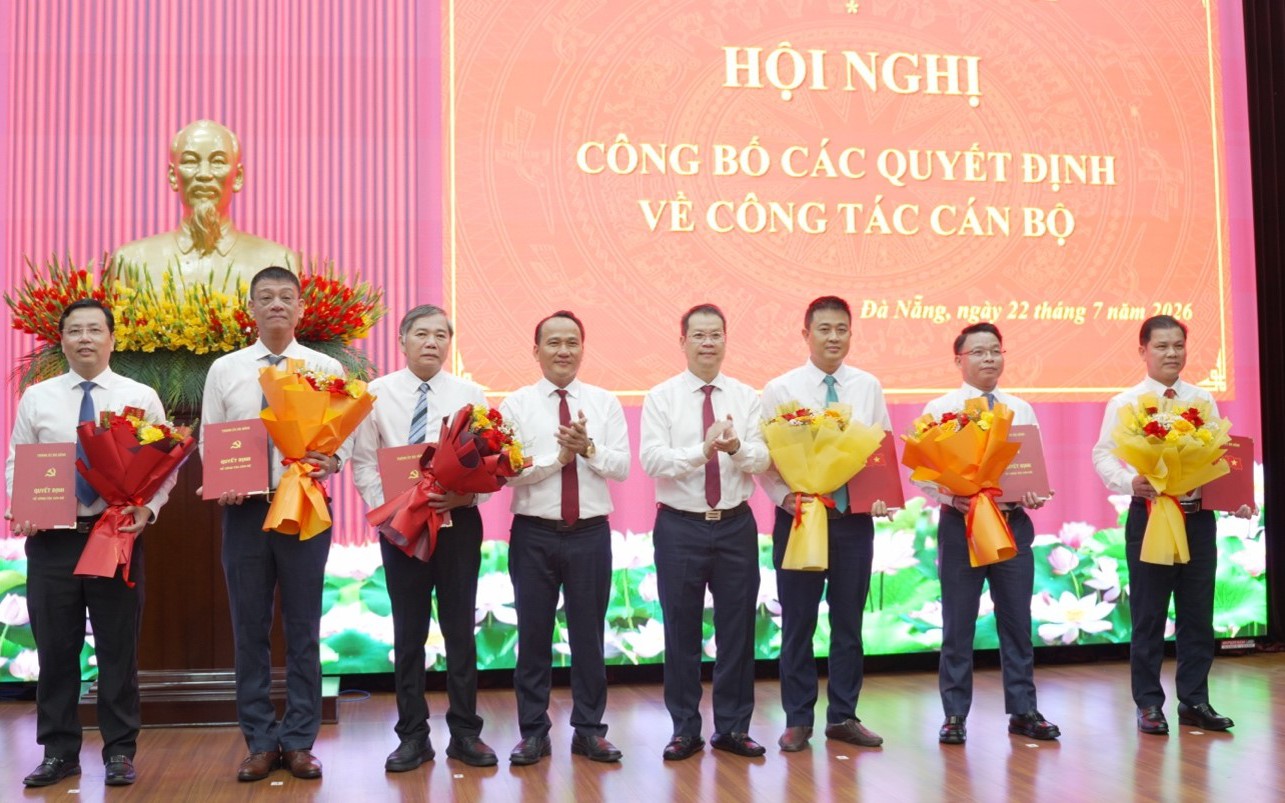 Cán Bộ Mới Được Bổ Nhiệm Tại Huế: Những Thay Đổi Quan Trọng
