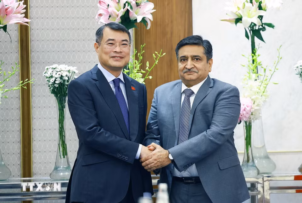 Thủ tướng Lê Minh Hưng tiếp lãnh đạo các tổ chức kinh tế và tài chính- Ảnh 9. Thủ tướng Lê Minh Hưng tiếp lãnh đạo các tổ chức kinh tế và tài chính- Ảnh 9.
