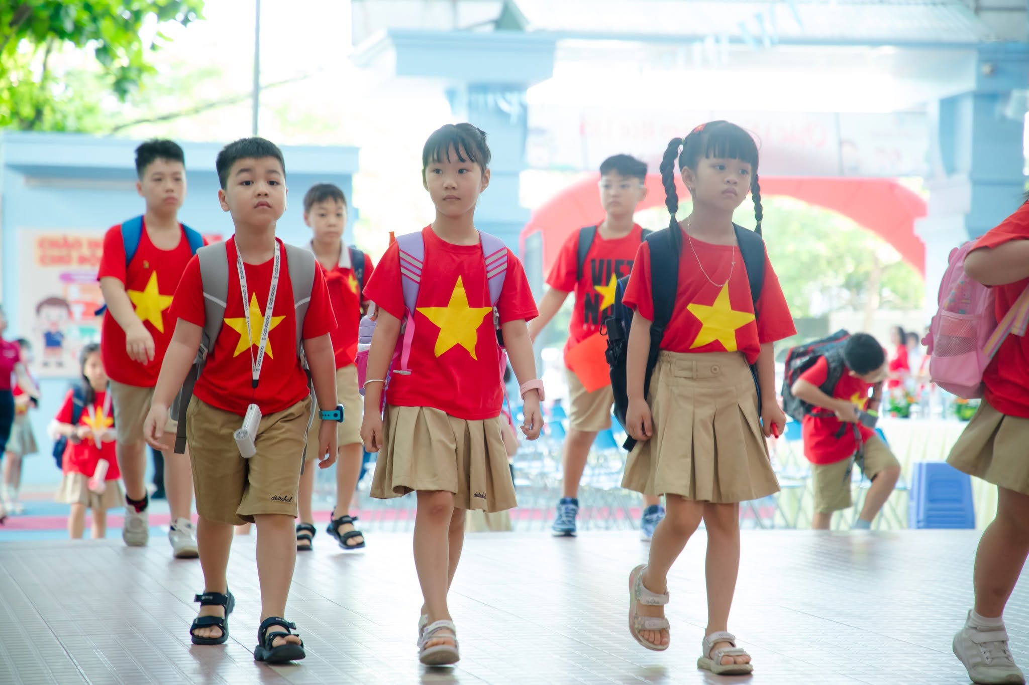 Thời tiết ngày khai giảng 5/9: nắng cục bộ ở miền Bắc, mưa dông về chiều ở miền Trung và Nam