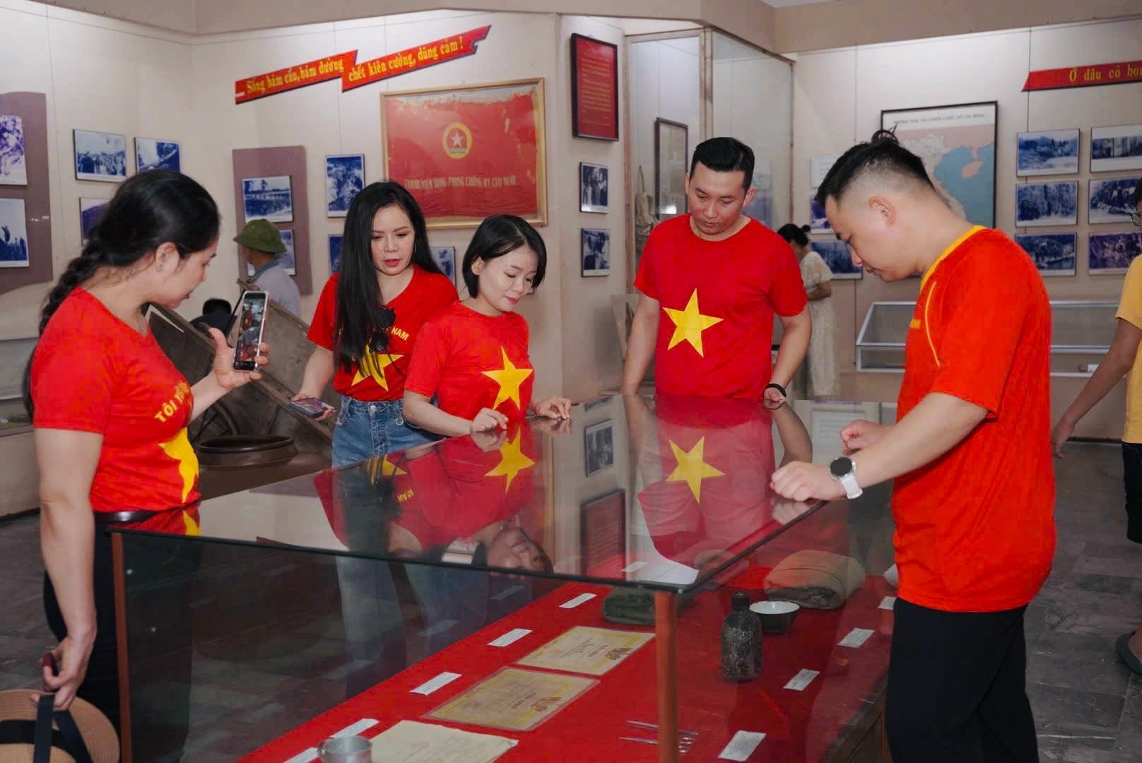 Chuyến Hành Hương Đến Ngã Ba Đồng Lộc Nhân Dịp Quốc Khánh