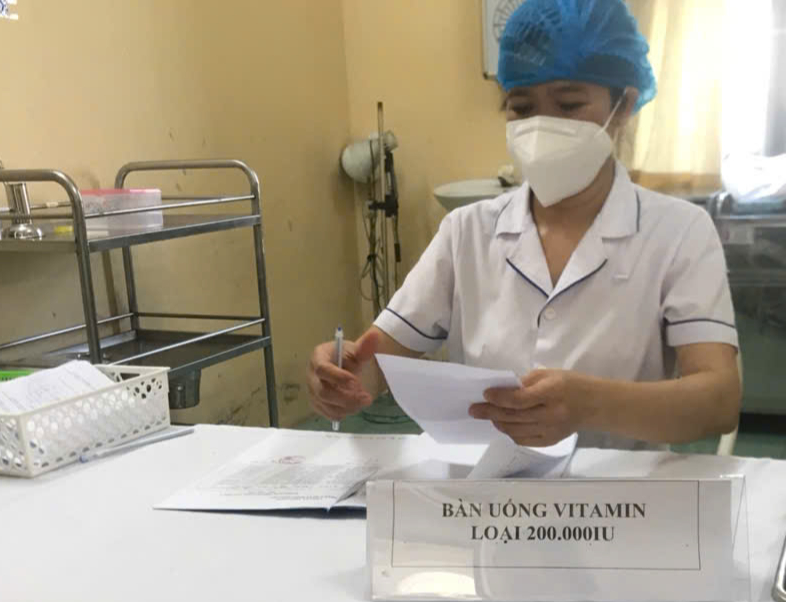 Hướng dẫn an toàn cho phụ huynh khi cho trẻ uống vitamin A liều cao