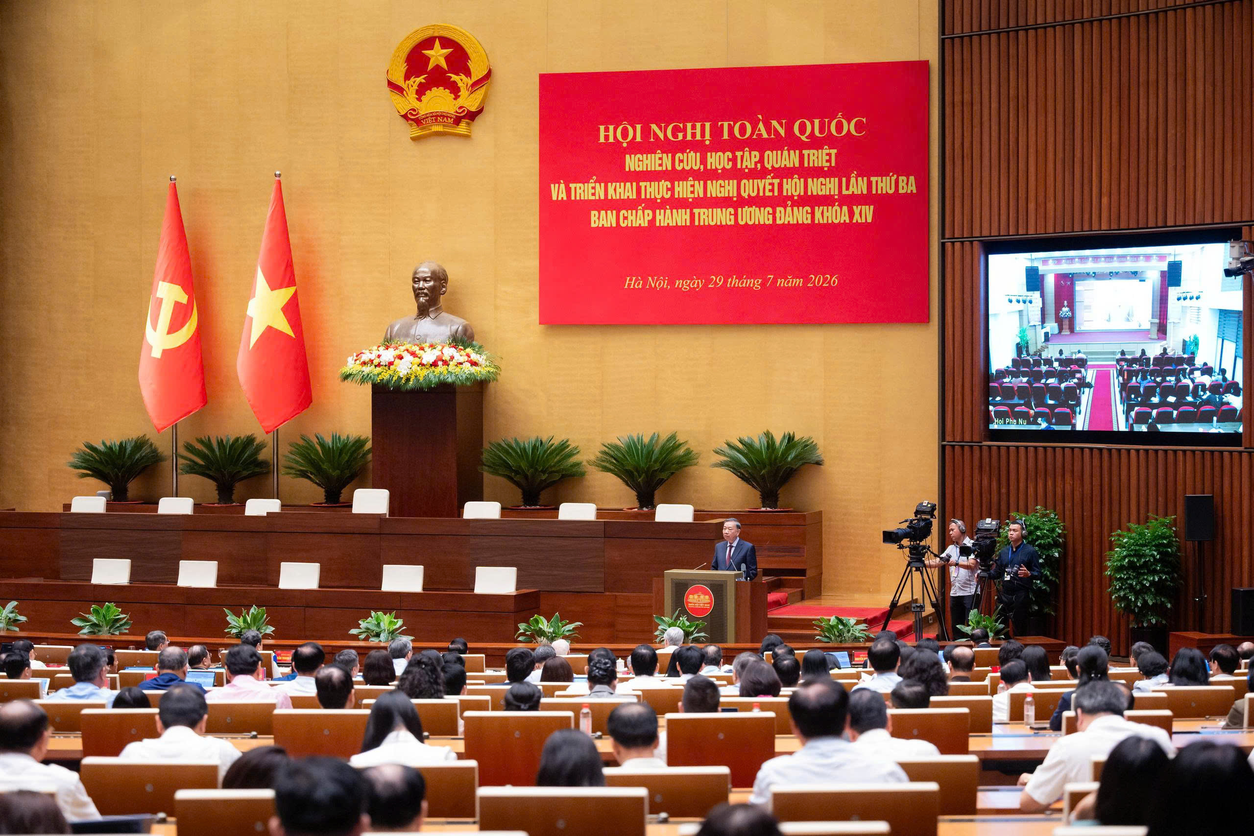 hoi-nghi-1788389498696114897827 Hội nghị toàn quốc quán triệt các Nghị quyết, Chỉ thị của Bộ Chính trị- Ảnh 1.