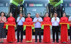 Sáng Sớm Bình Minh: Khung Cảnh Sau Đêm Pháo Hoa Tại Công Viên Thống Nhất