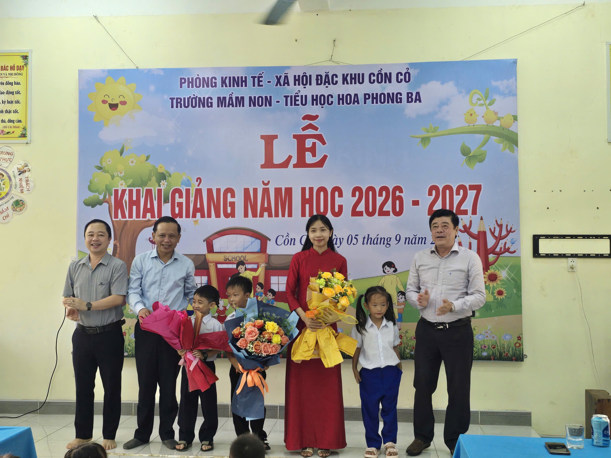 img2112-17885834876901847608687 Học sinh từ đảo xa đến vùng biên viễn Quảng Trị mừng ngày tựu trường- Ảnh 8.