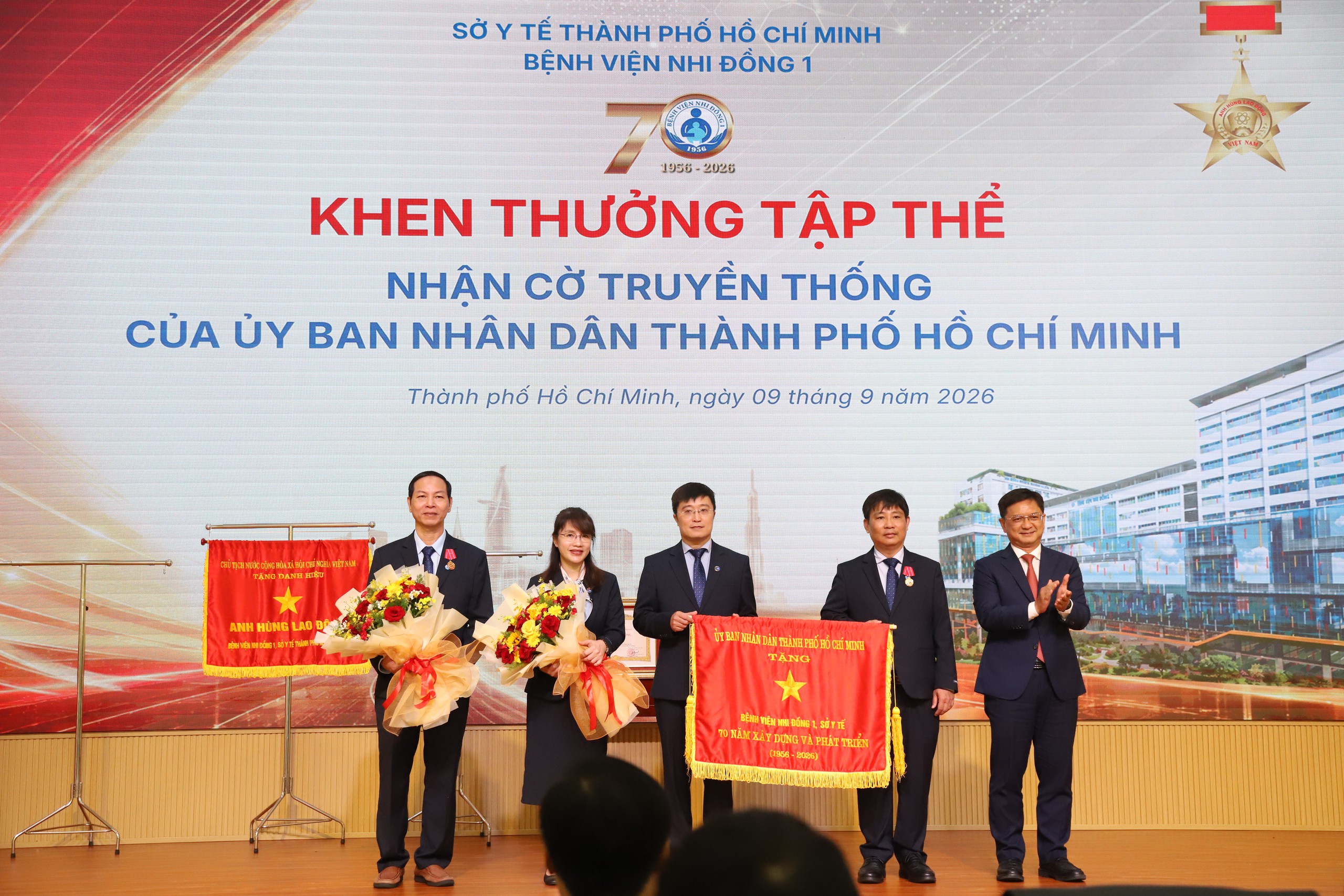 img9074-17889310119991824966431 Hai lần Anh hùng, Bệnh viện Nhi đồng 1 bước vào hành trình mới - Ảnh 4.