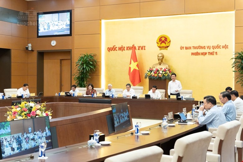 ubtvqh-178839011808791034746 Chính phủ đề xuất sửa đổi năm luật trong lĩnh vực y tế - Ảnh 1.