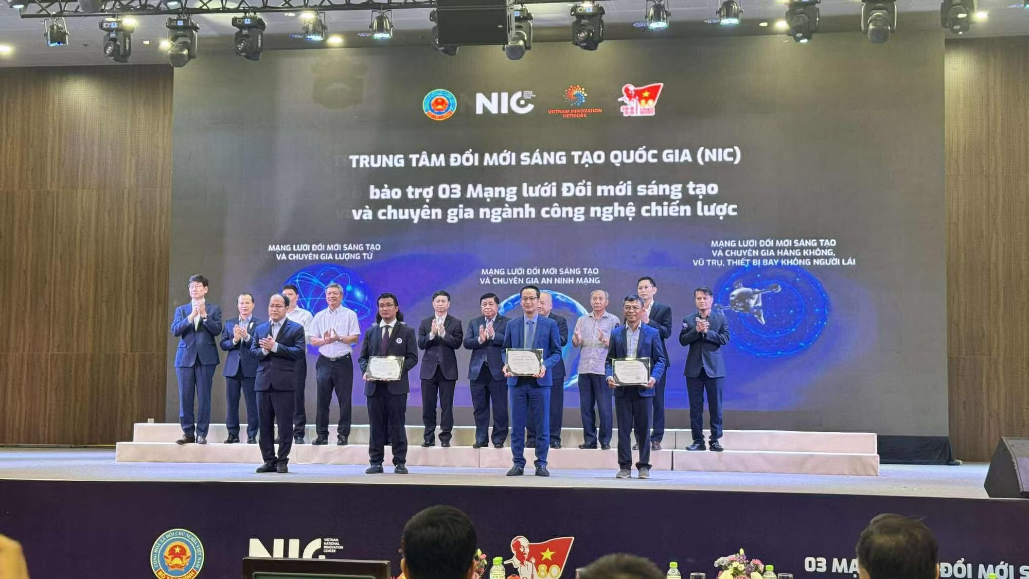 vu-tru-17885974684491655723668 Công nghệ không gian vũ trụ: Hướng hợp tác chiến lược mới giữa Việt Nam-Pháp- Ảnh 1.